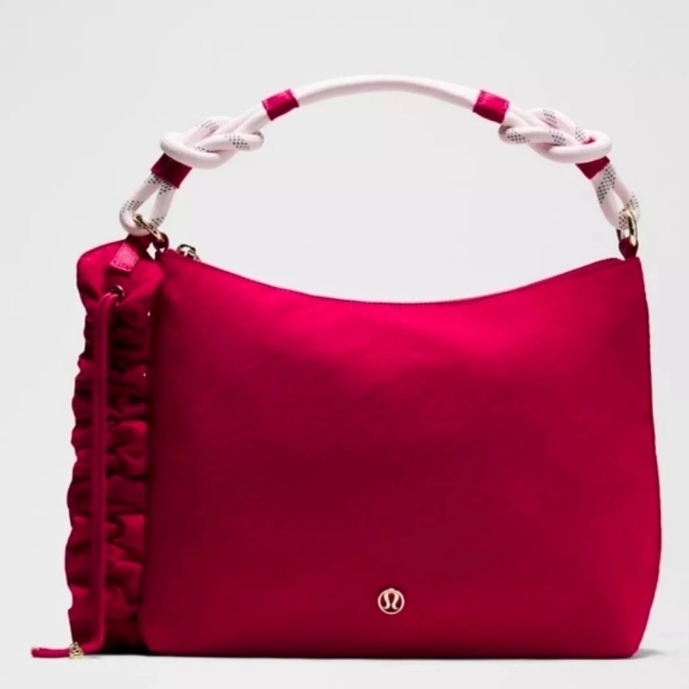 lululemon NWT Bag Convertible Ruched Crossbody Bag 6.5L Berry Ruble Pink Gold
